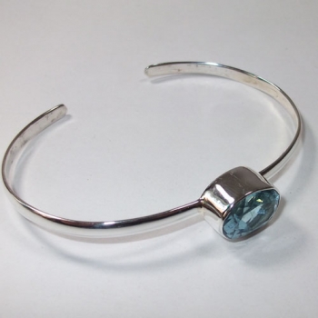Bangle 925 sterling silver blue topaz jewellery